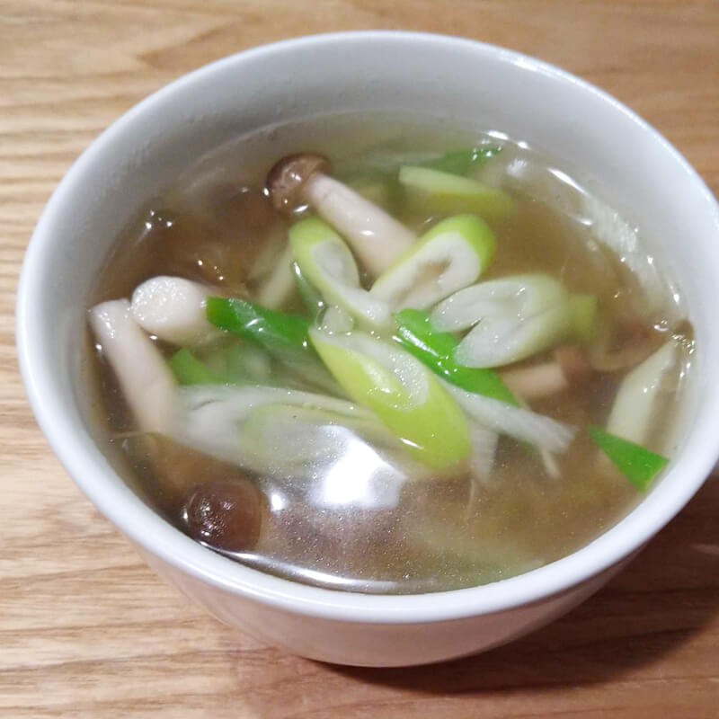 ネギとシメジの中華スープ
