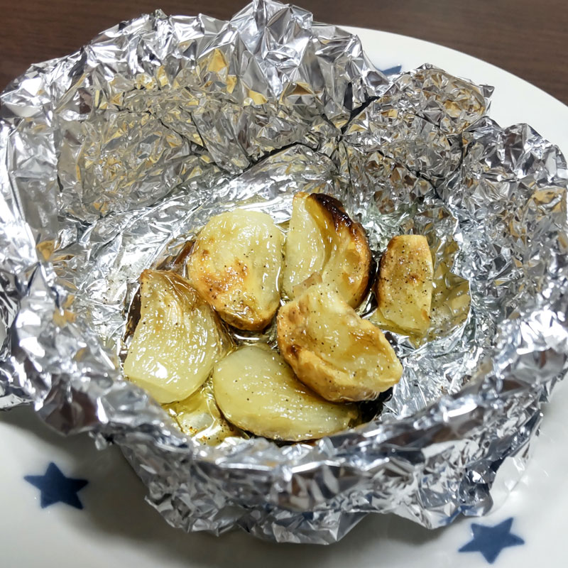 ニンニクのホイル焼きのイメージ